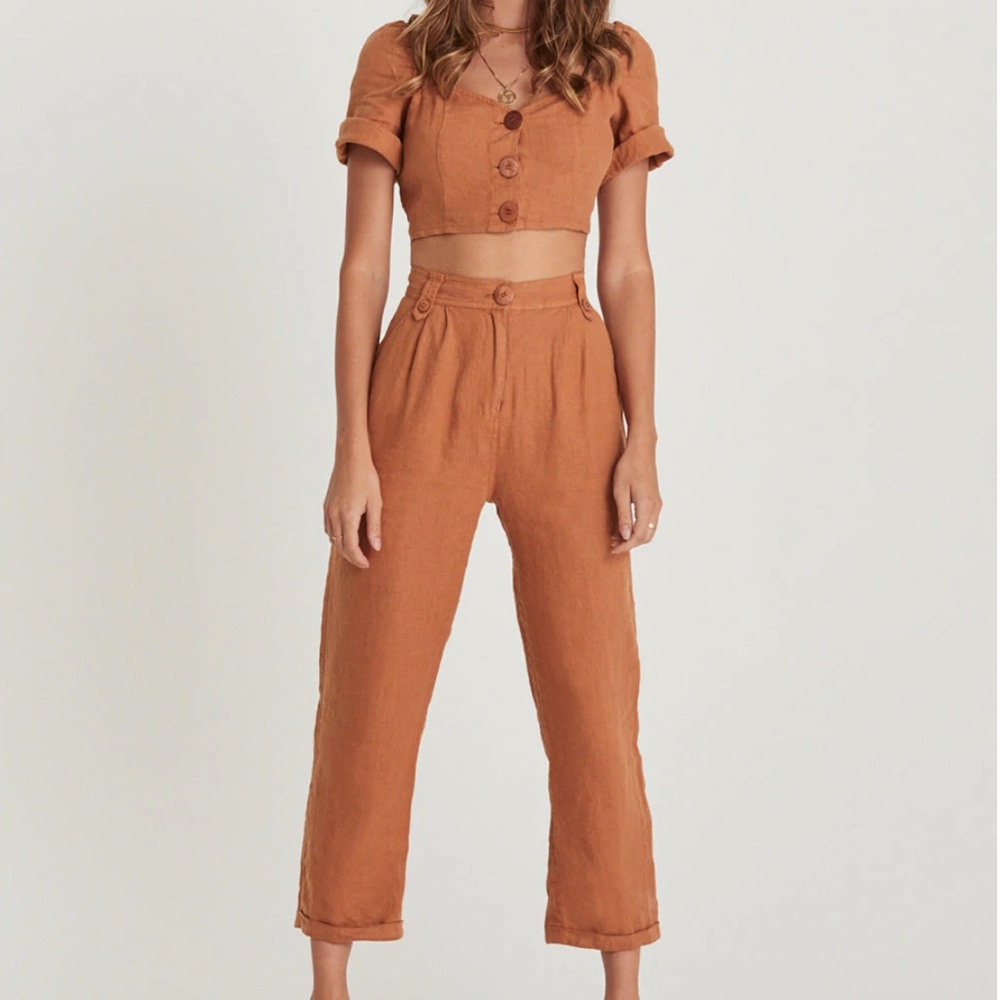 Arnhem Chloe Top in Bronze - Picture 2 of 8